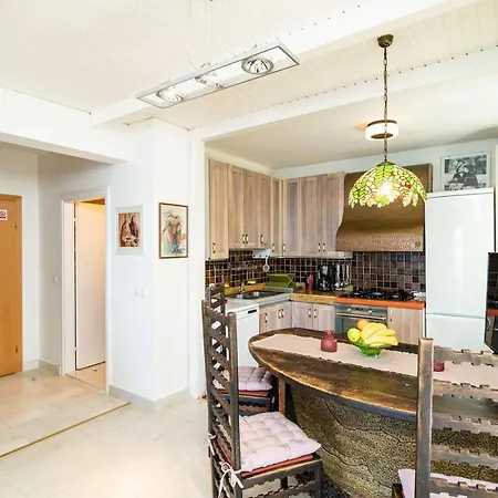 Apartment House Sveti Jakov 2 *